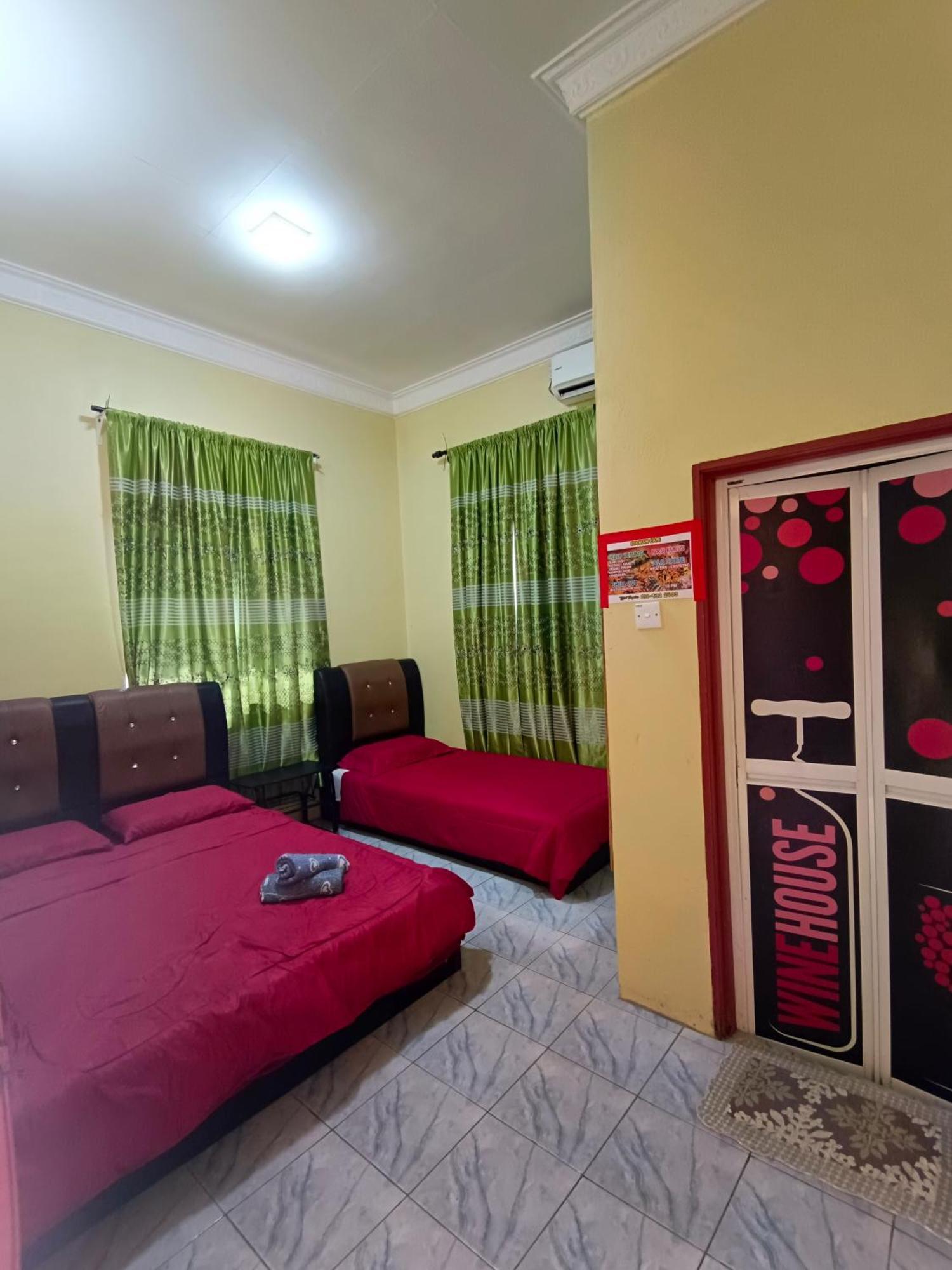 Hotel Perhentian Idaman Kampong Pasir Petani Exterior foto